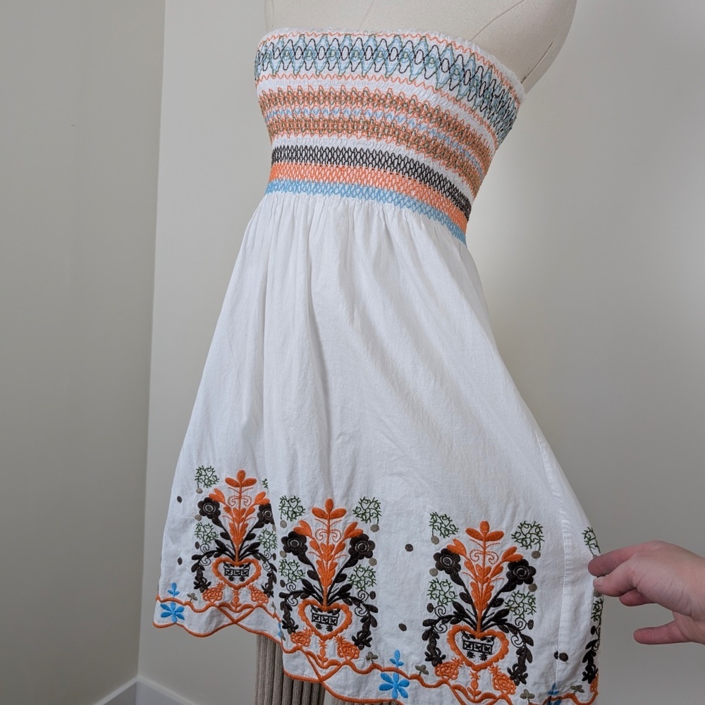 Strapless Embroidered Mini Dress Le Chateau Strapless Tube Top - Picture 10 of 13